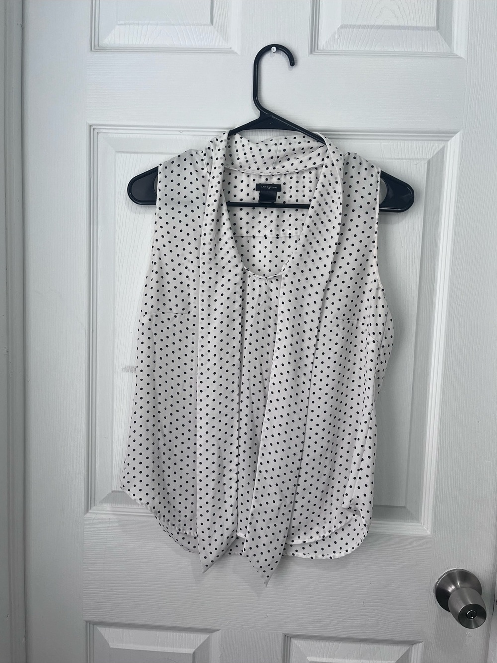 Ann Taylor Black Polka Dot Tie-Neck Sleeveless Blouse